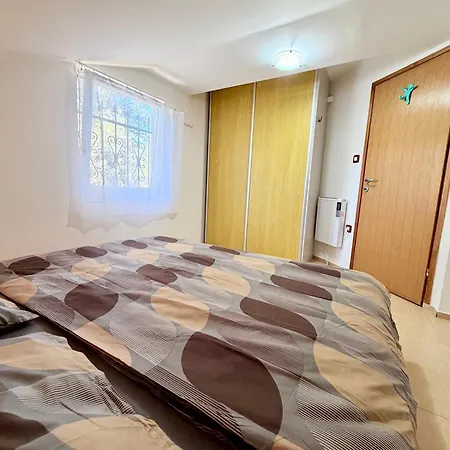 Apartamento Andys House Vir