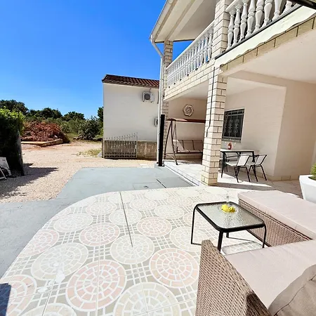 Andys House Apartamento Vir